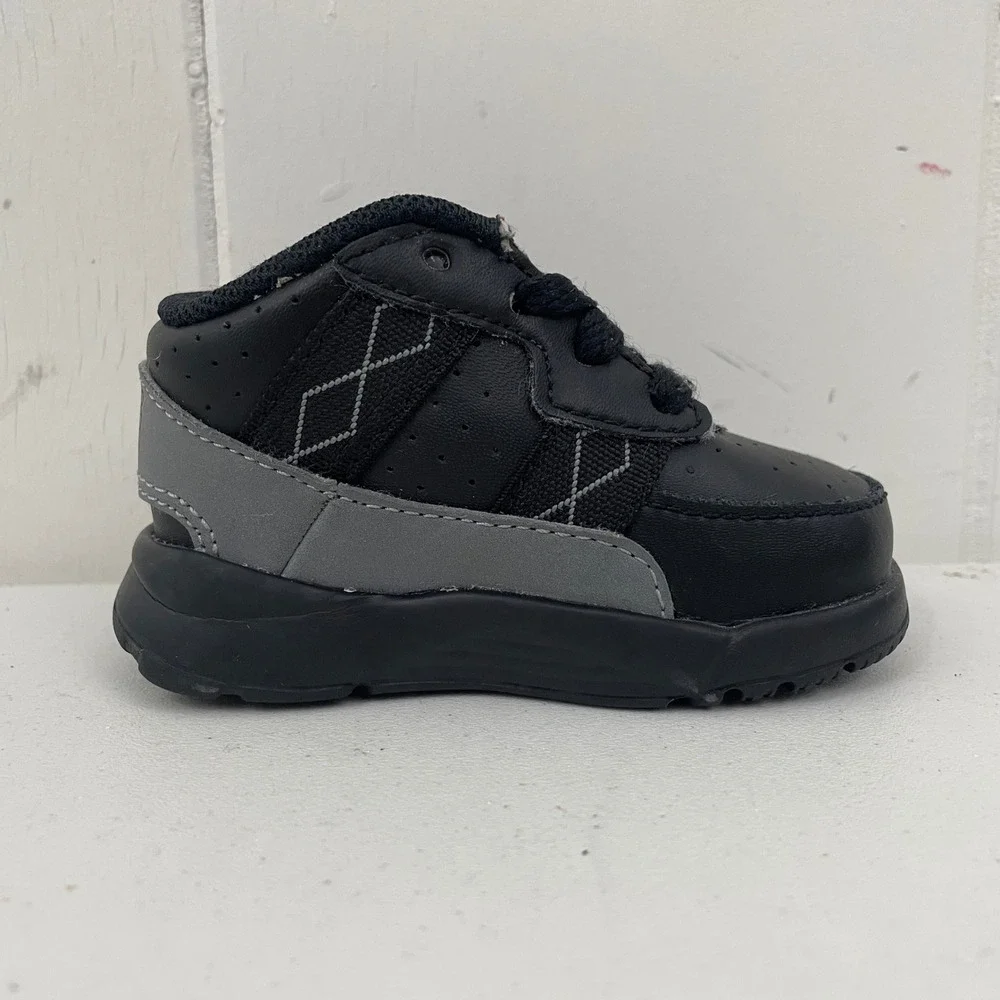 Nike these infant