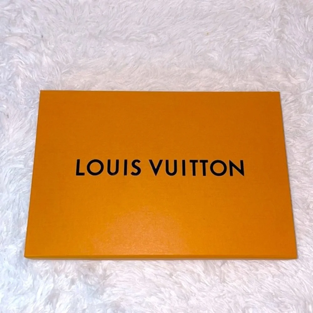 Louis Vuitton full inclusion