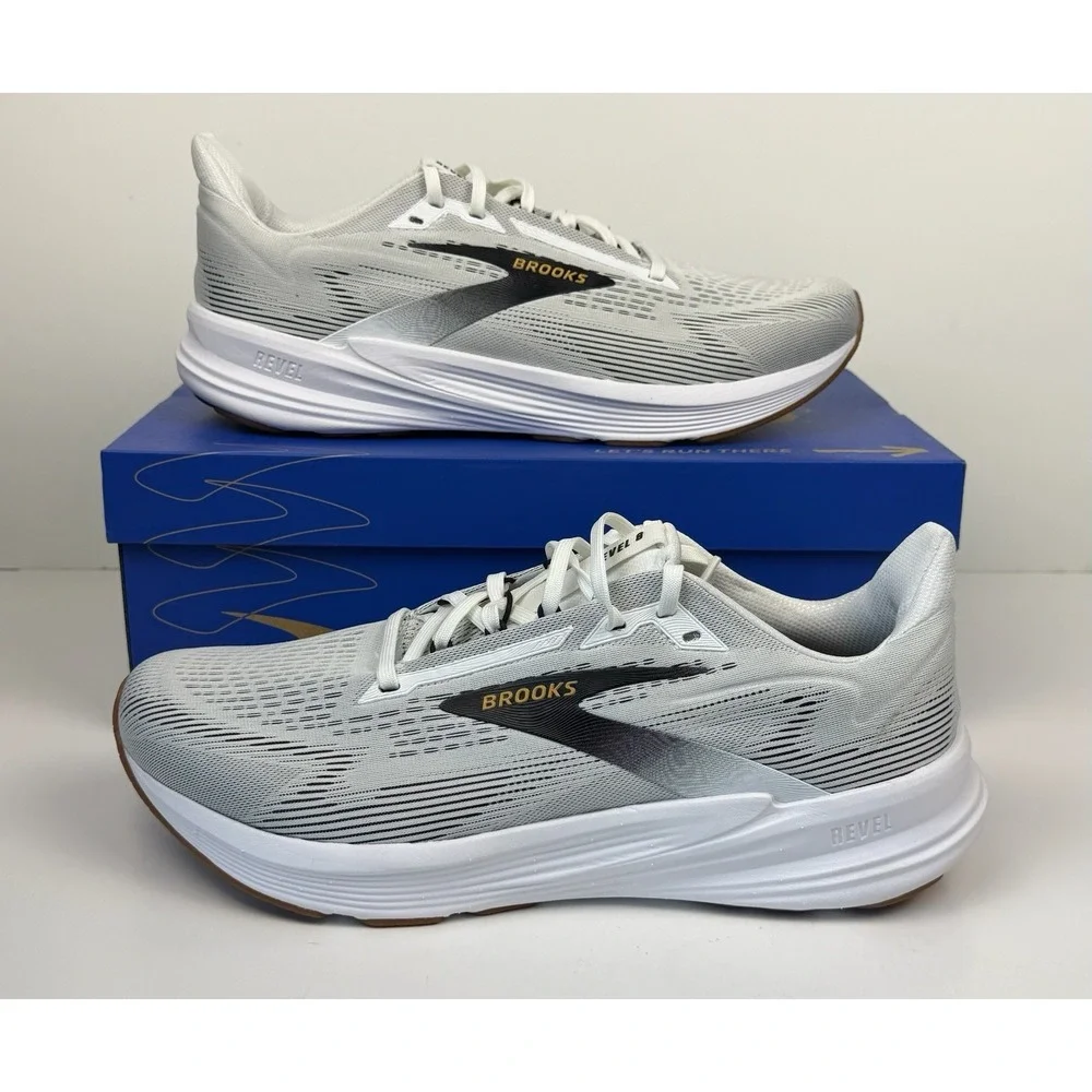 Brooks Men's Revel 8 Running Shoes Men's Size 12 White/Black/Oak Buff 110468