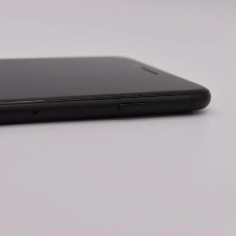 iPhone 128gb black
