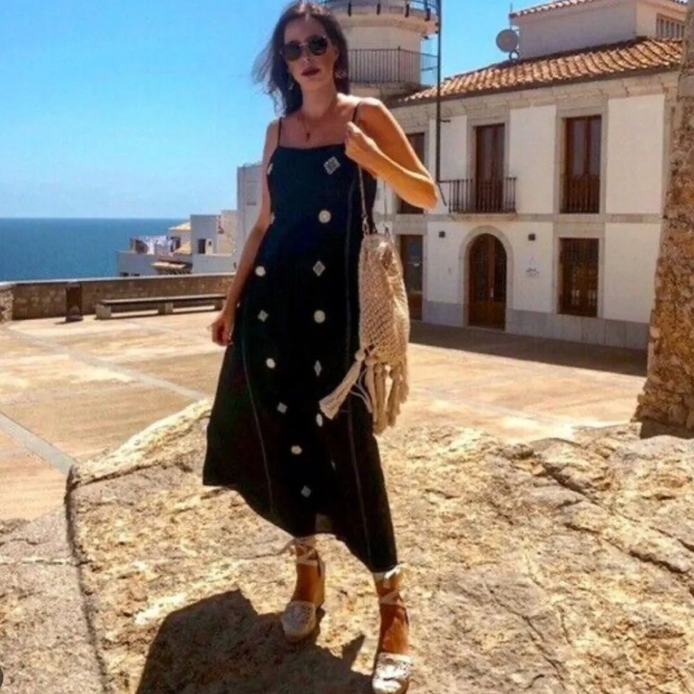 Zara NWT Linen Blend Embroidery Dress