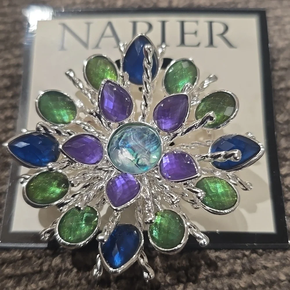 NAPIER BRAND FASHION JEWELRY FANCY PURPLE 