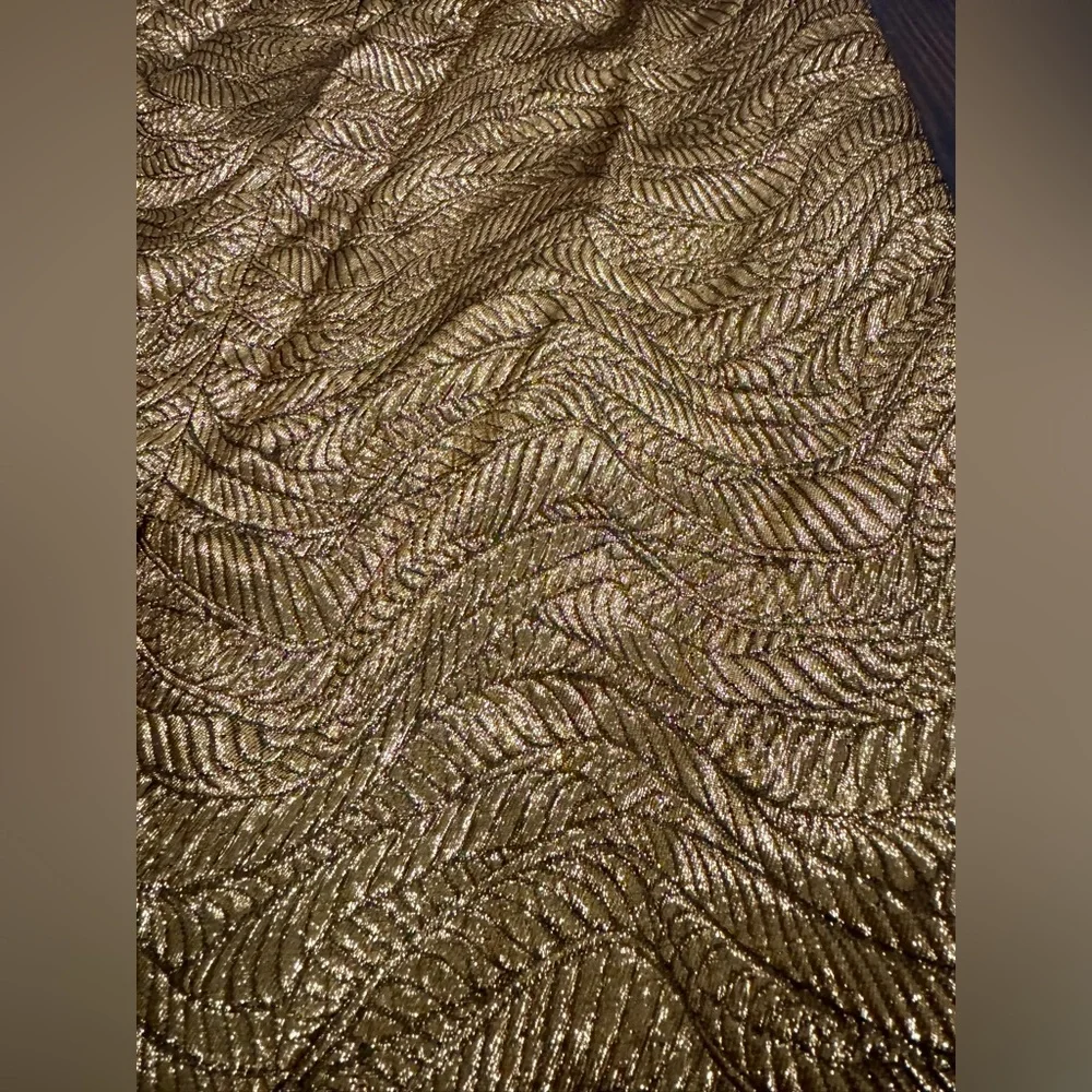 chic gold