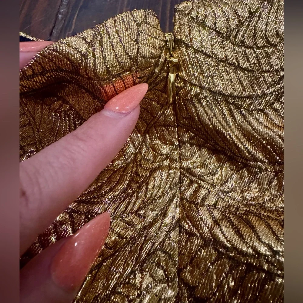 chic gold