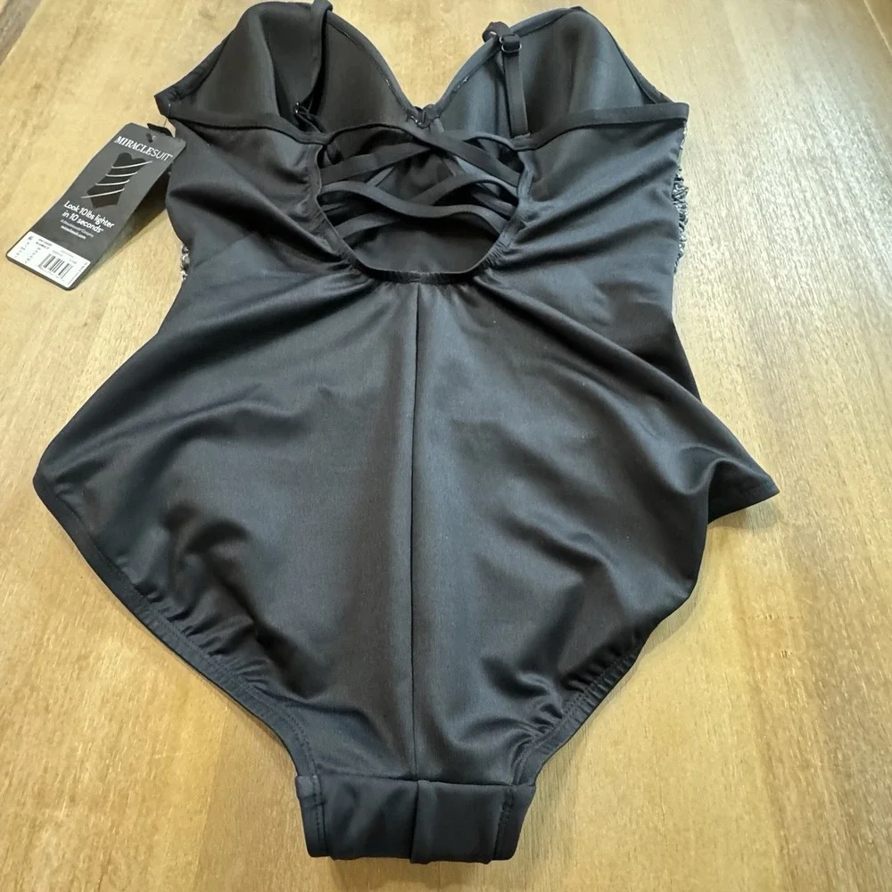 Miraclesuit new without
