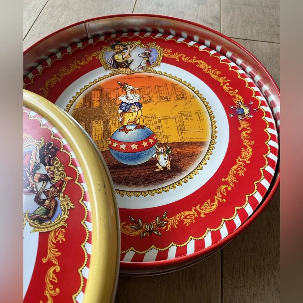 Restoration Hardware Circus Animals 4 Tin Plates Set Tin & Lid Whimsical
