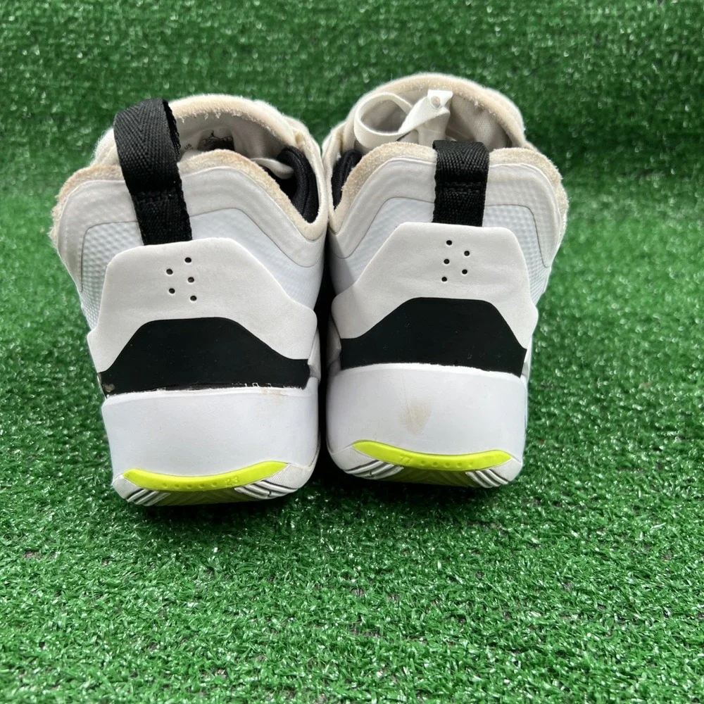 Nike boys air