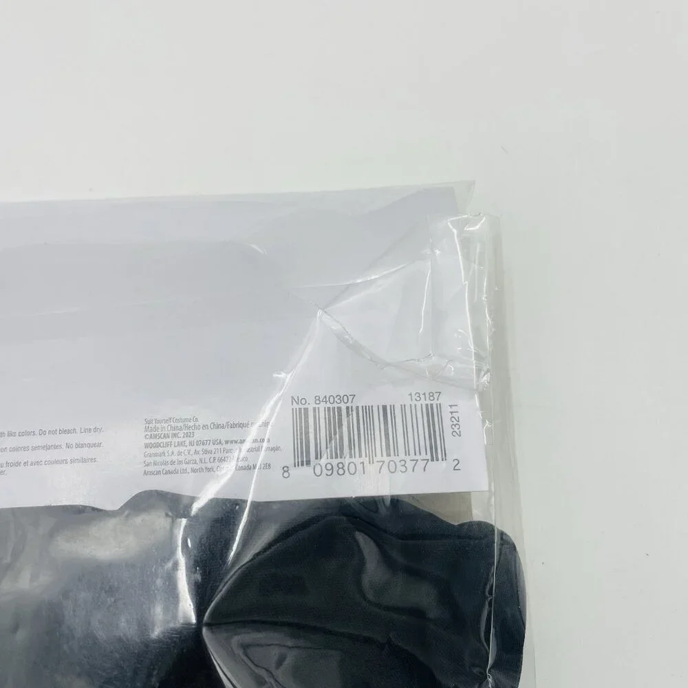 Amscan hooded cape