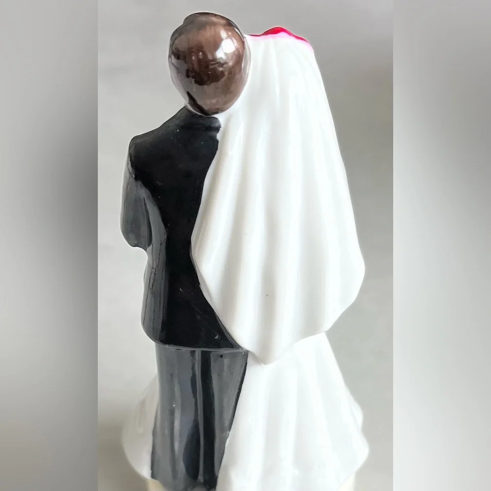 Vintage Bride and Groom Wedding Cake Topper