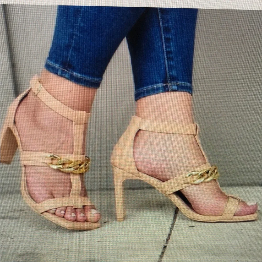 Elegant Nude Gold Chain Chunky Heel Sandals Open Square Toe Buckle