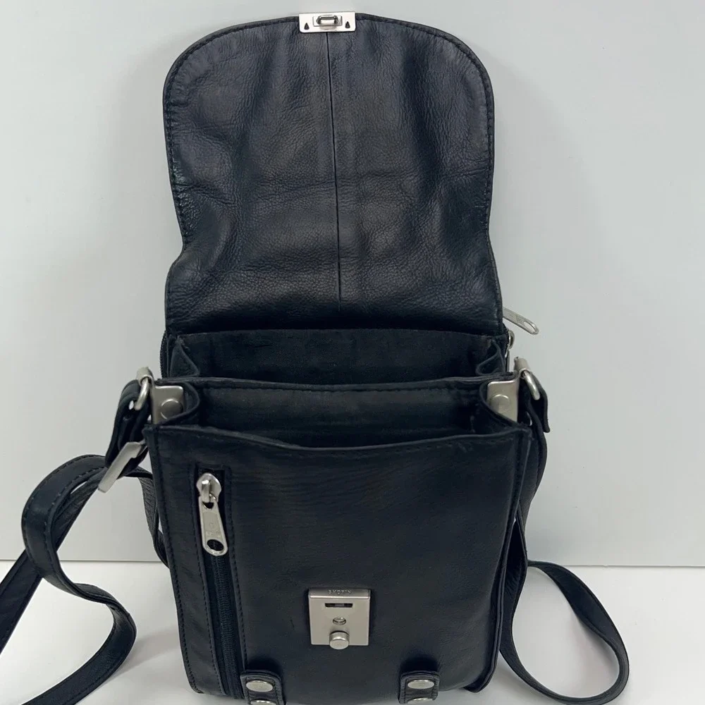 Unbranded black leather