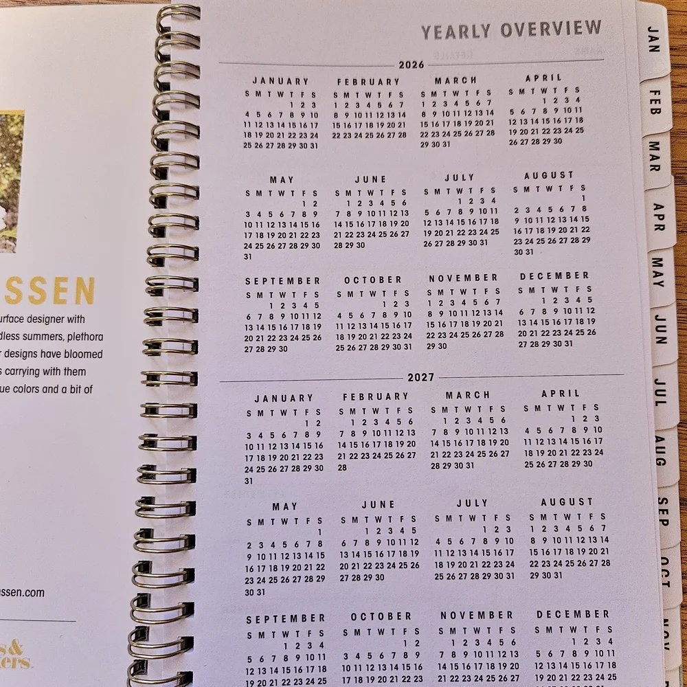 N/A studio year planner