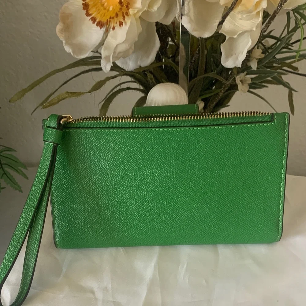 N/A stylish green