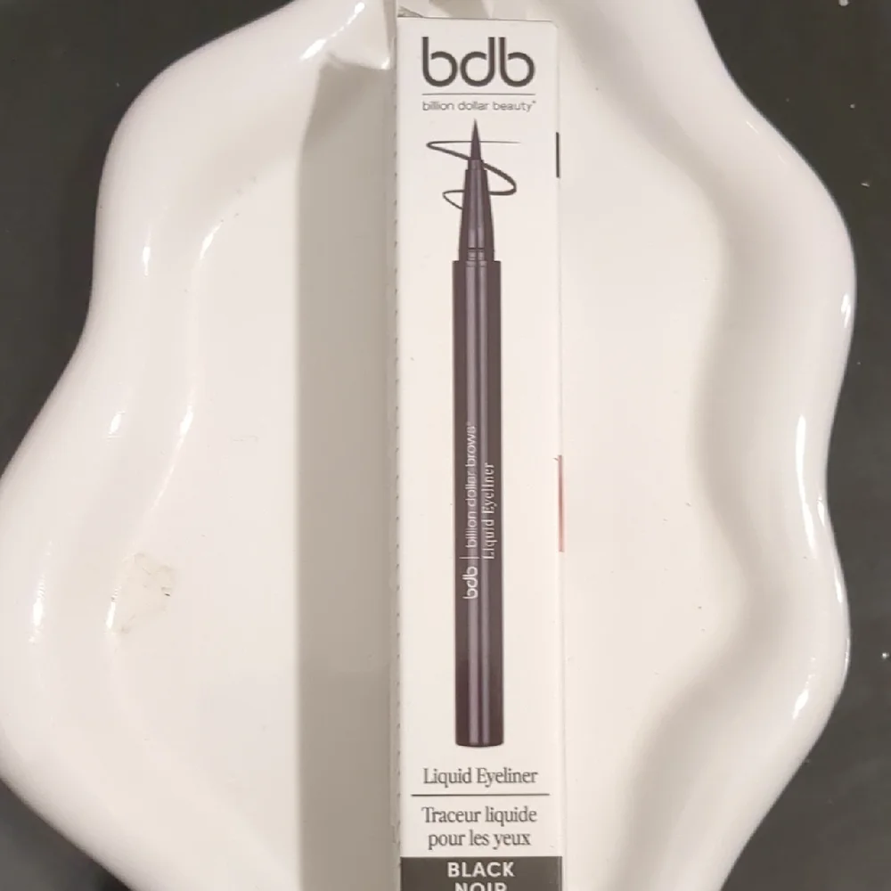 Liquid Eyeliner