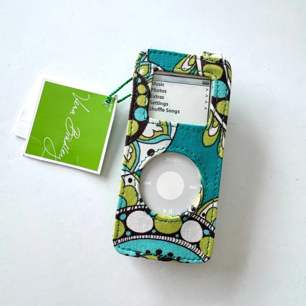 Vera Bradley vibrant vera