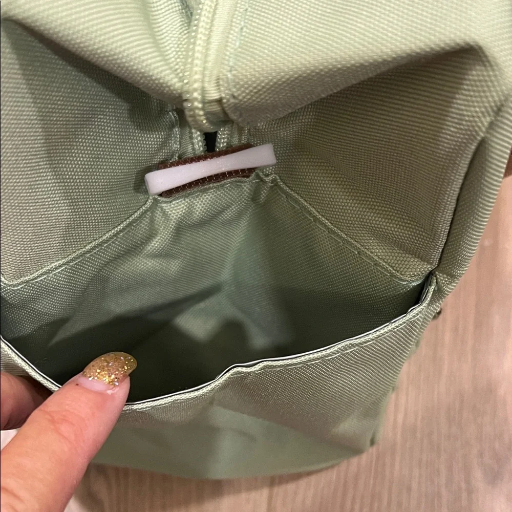 N/A easy mint pocket