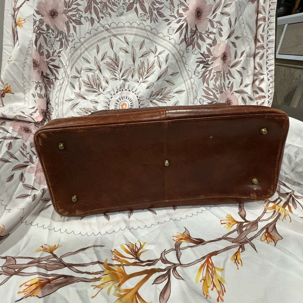 Classic Brown Distressed Leather Doctor Bag