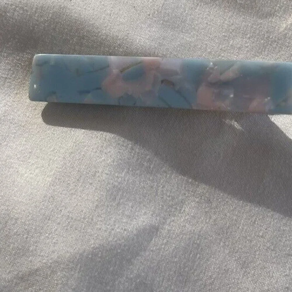 Vintage Estate Clip add touch