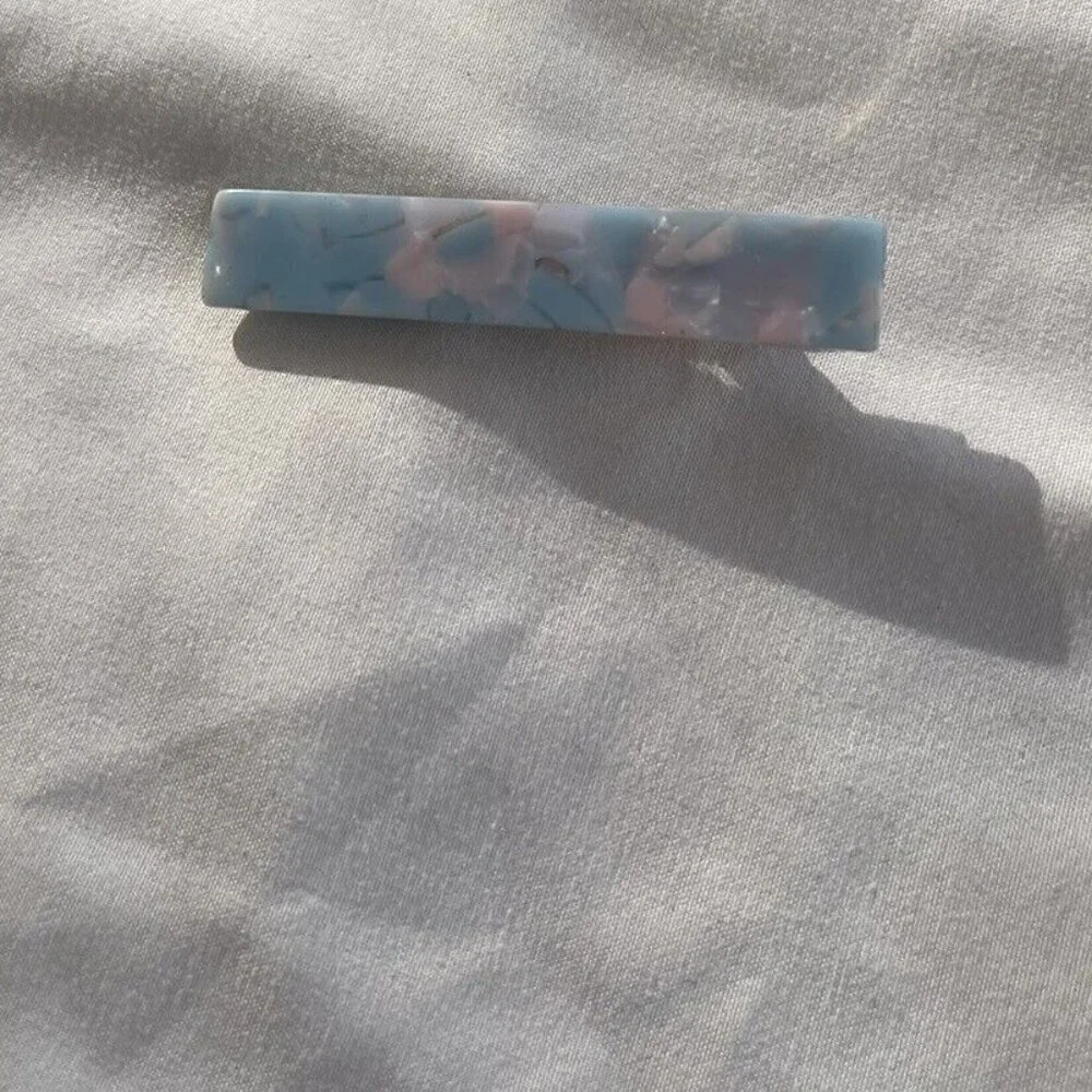 Vintage Estate Clip add touch