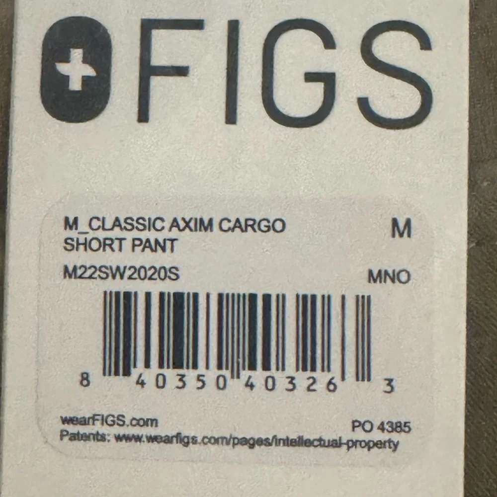Figs brand new
