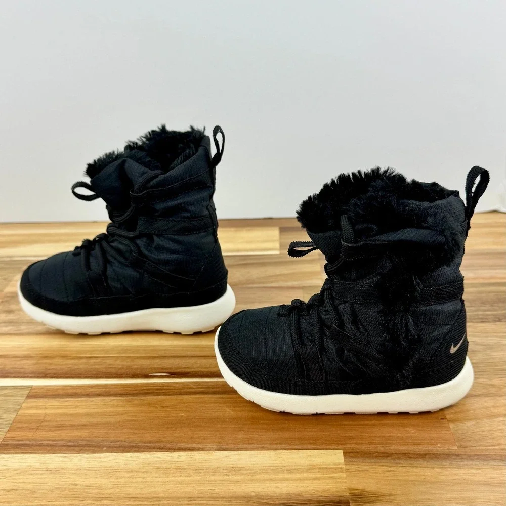 Nike cozy comfort