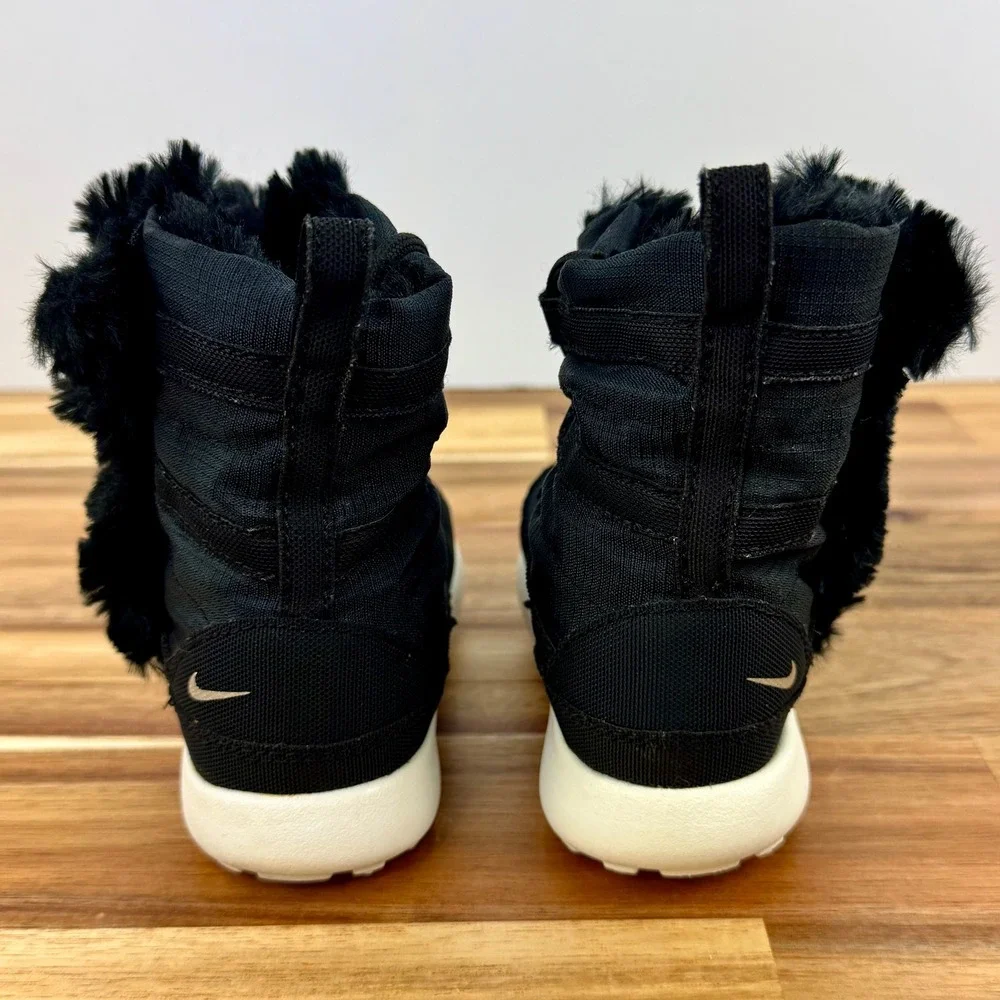 Nike cozy comfort
