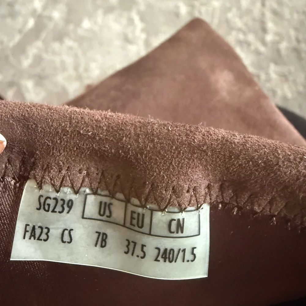 Stuart Weitzman off size