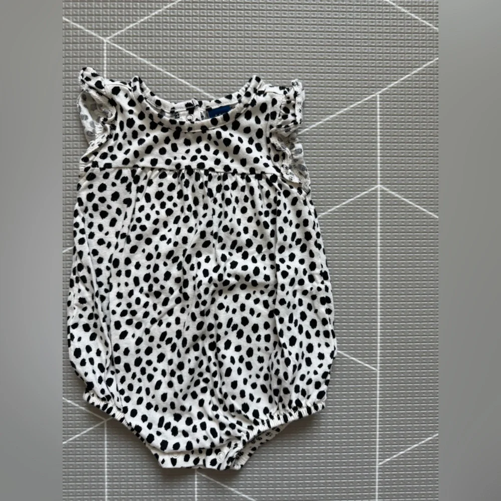 Old navy|Baby girl White and Black Spotted bubble romper,3-6M,boho summer style•