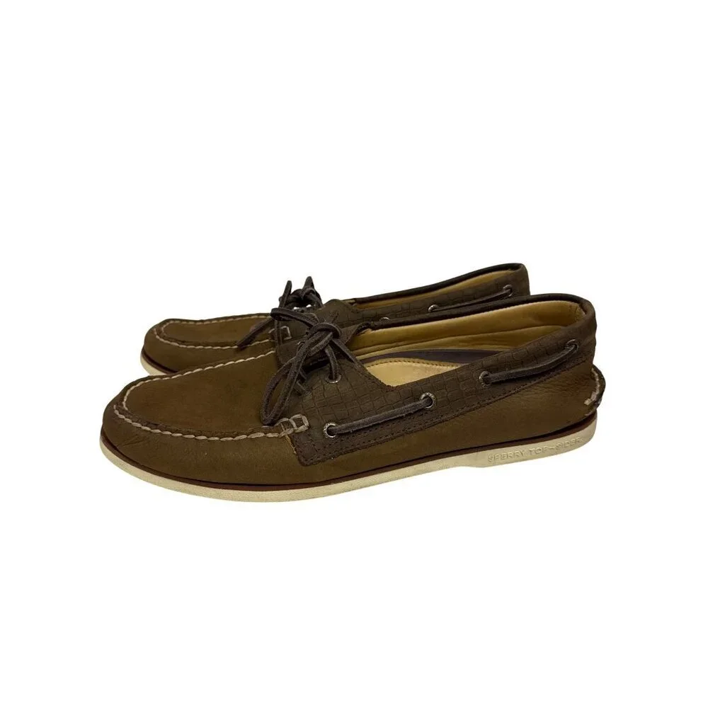 Sperry features two