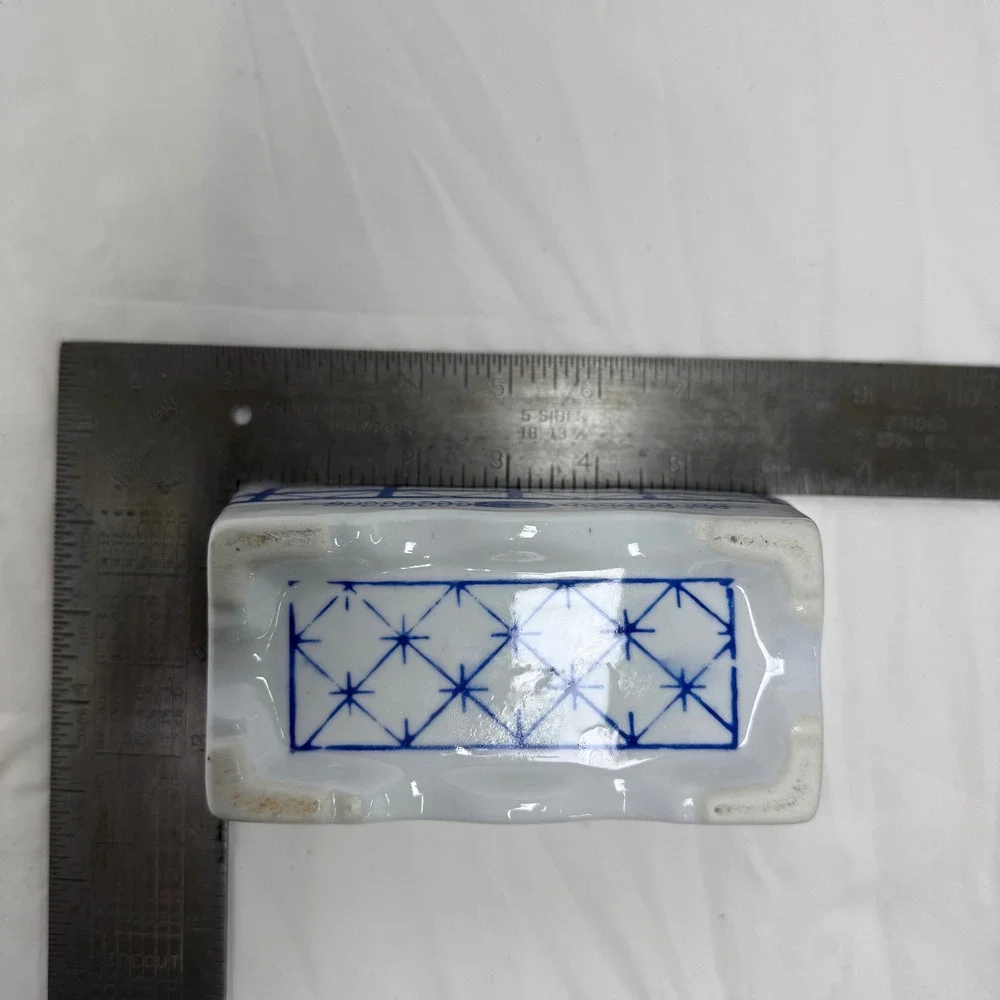 Unbranded blue white