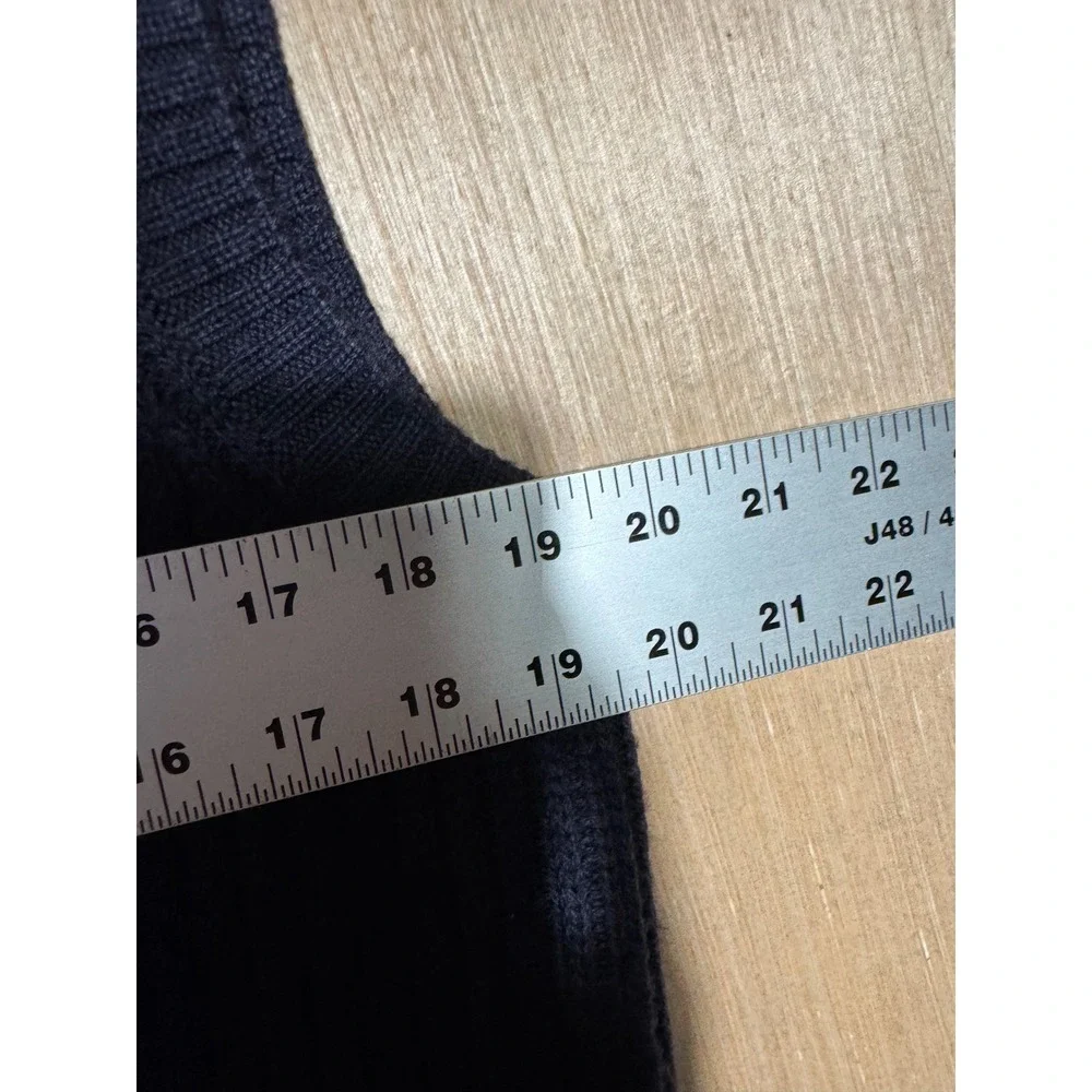 J. Crew minimalist pattern