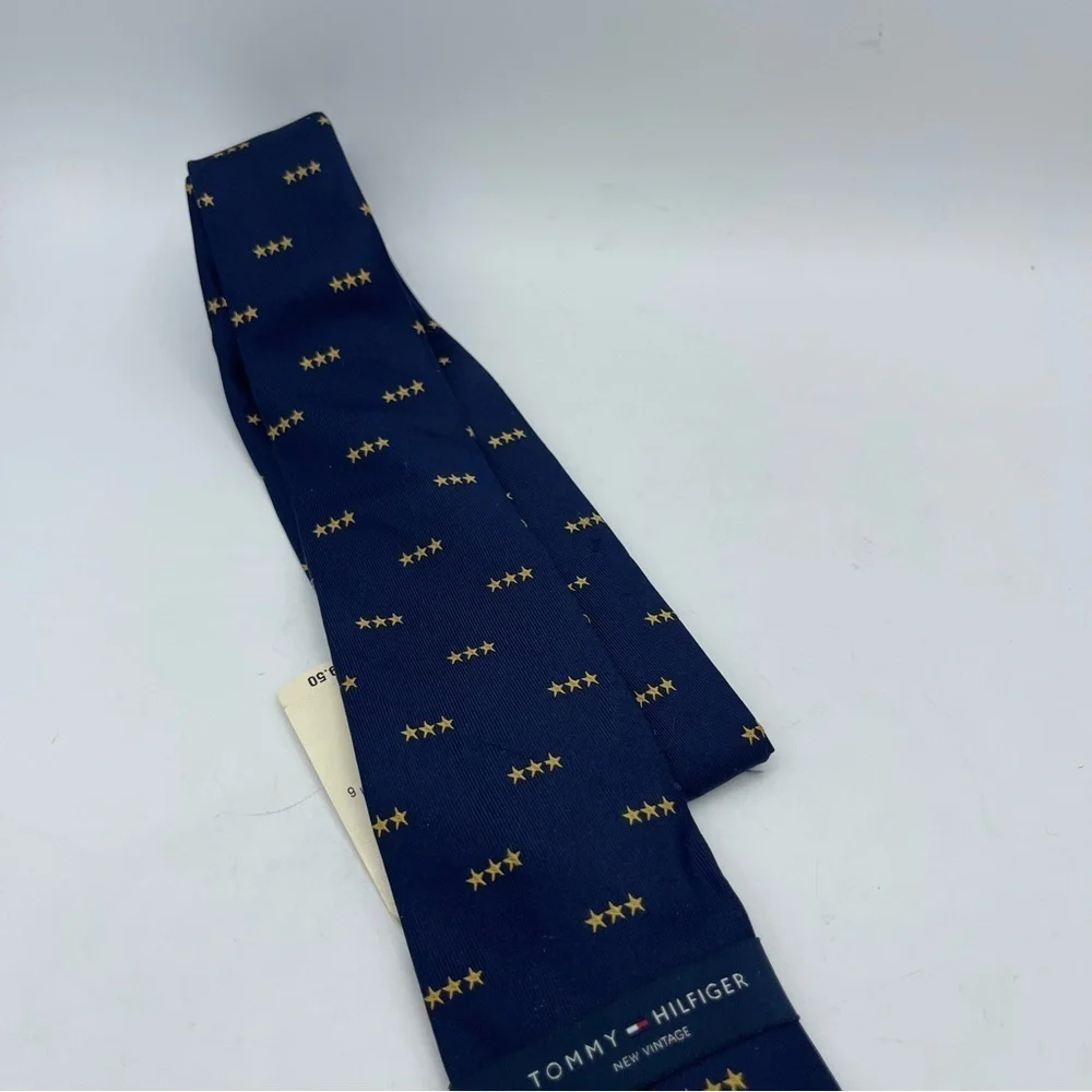 Tommy Hilfiger logo navy nwt