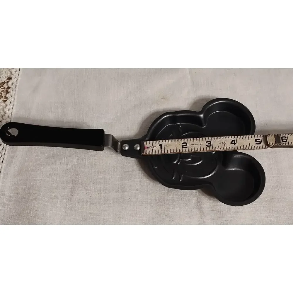 Disney's Mickey Mouse Candy Mold Pan/Pancake Pan (not for oven) Plastic Handle