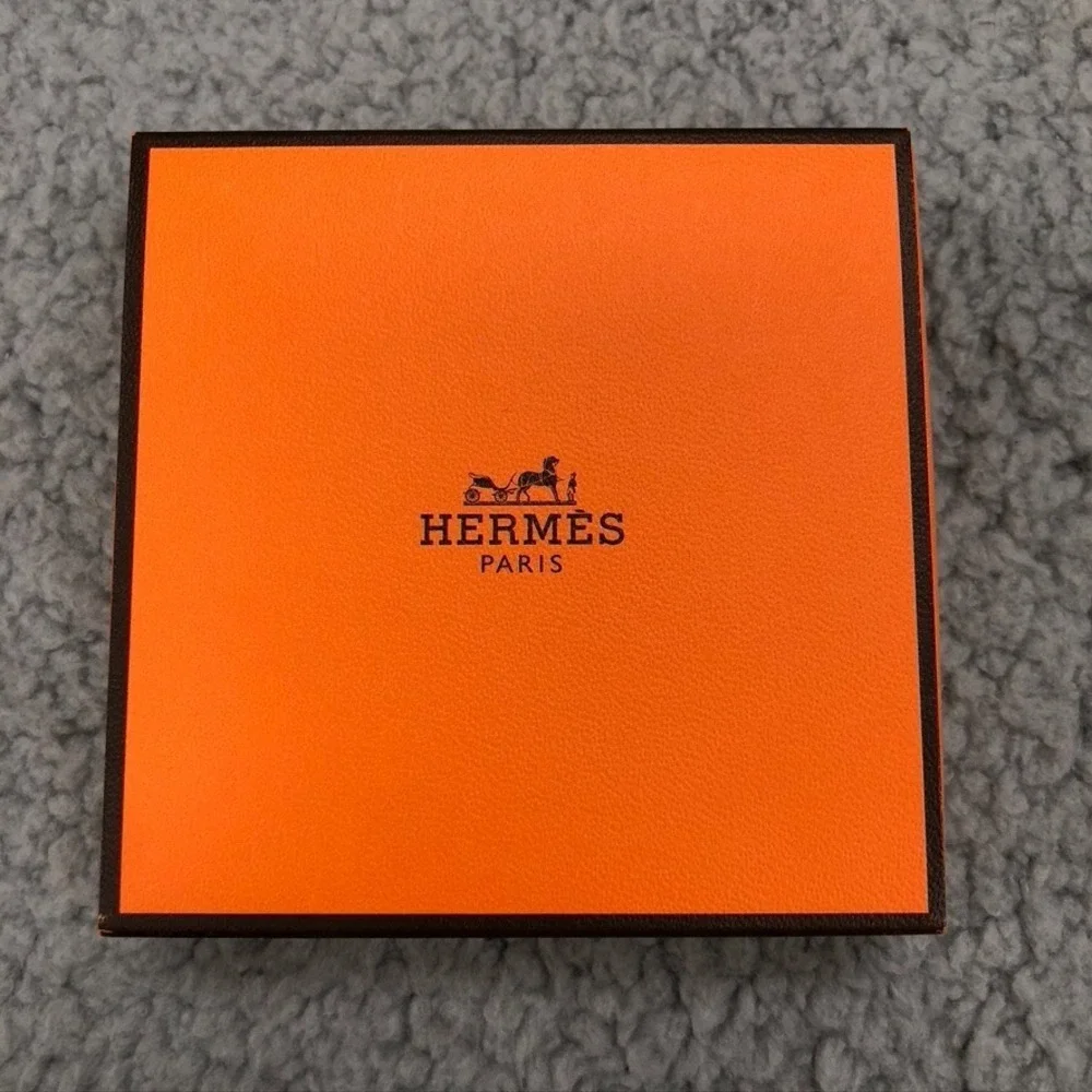 HERMÈS *all items