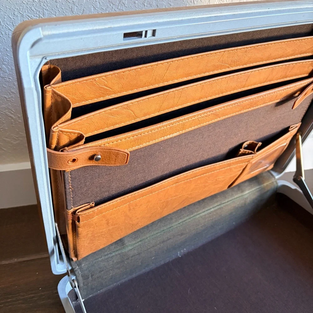 Samsonite vintage hard