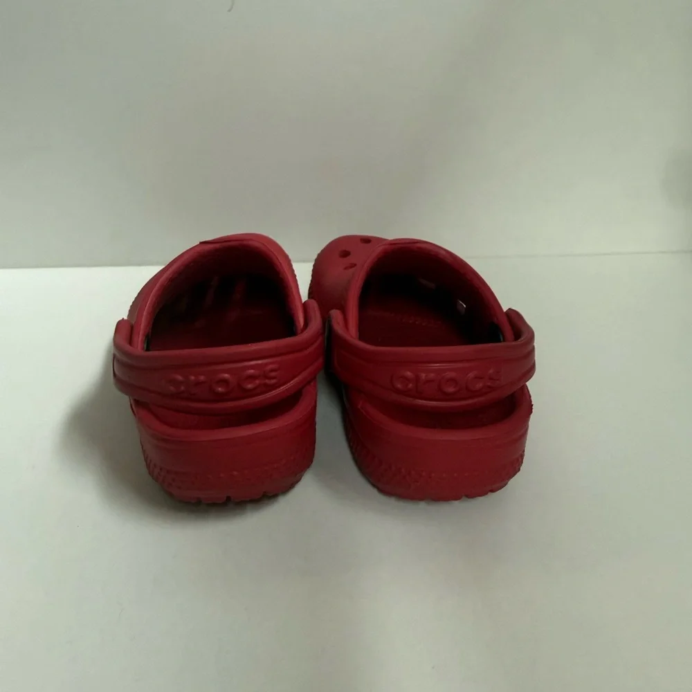 CROCS follow us