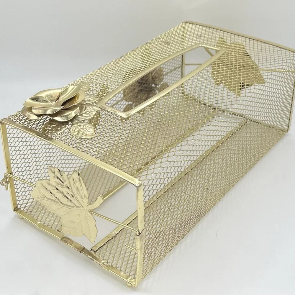 Unbranded vintage gold