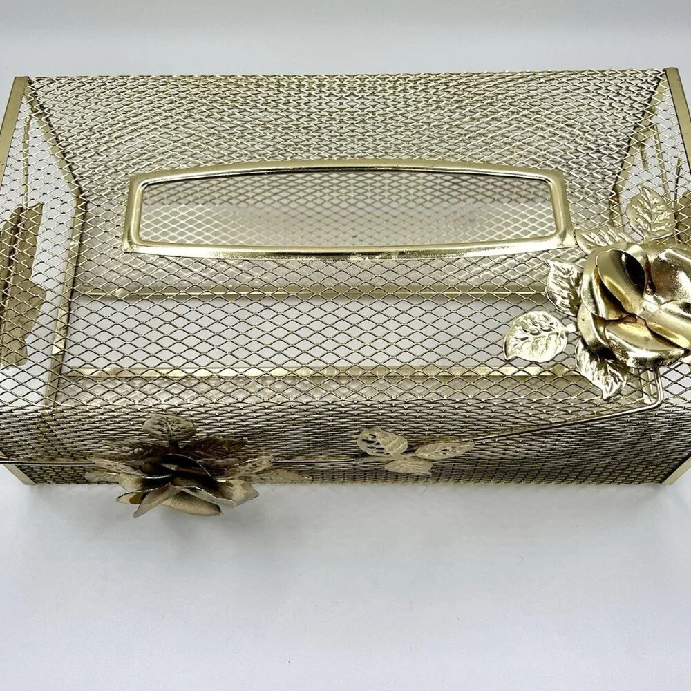 Unbranded vintage gold
