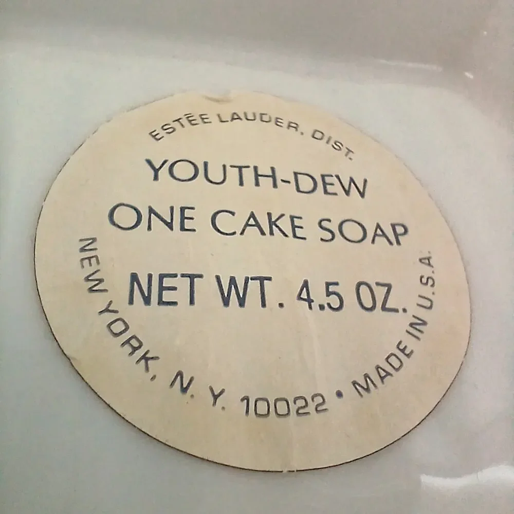 Estee Lauder, Dist. vintage estée