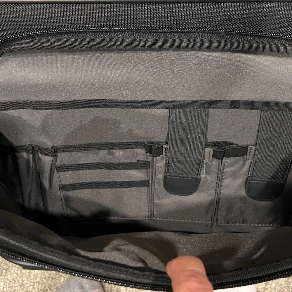 Samsonite key features