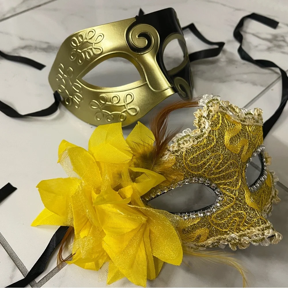 N/A pair venetian