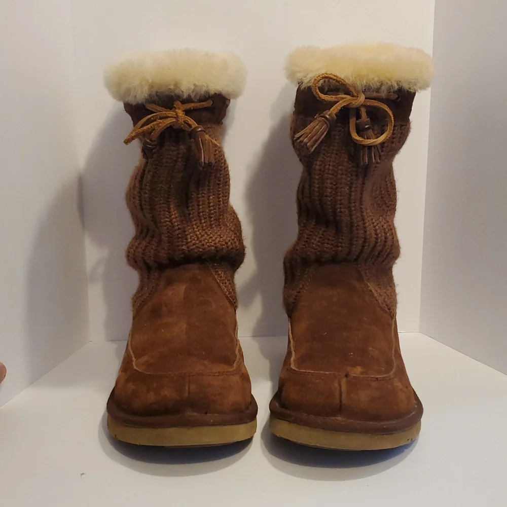 Ugg 5124 Suburb Crochet Heathered Brown Knit Boot Size 8