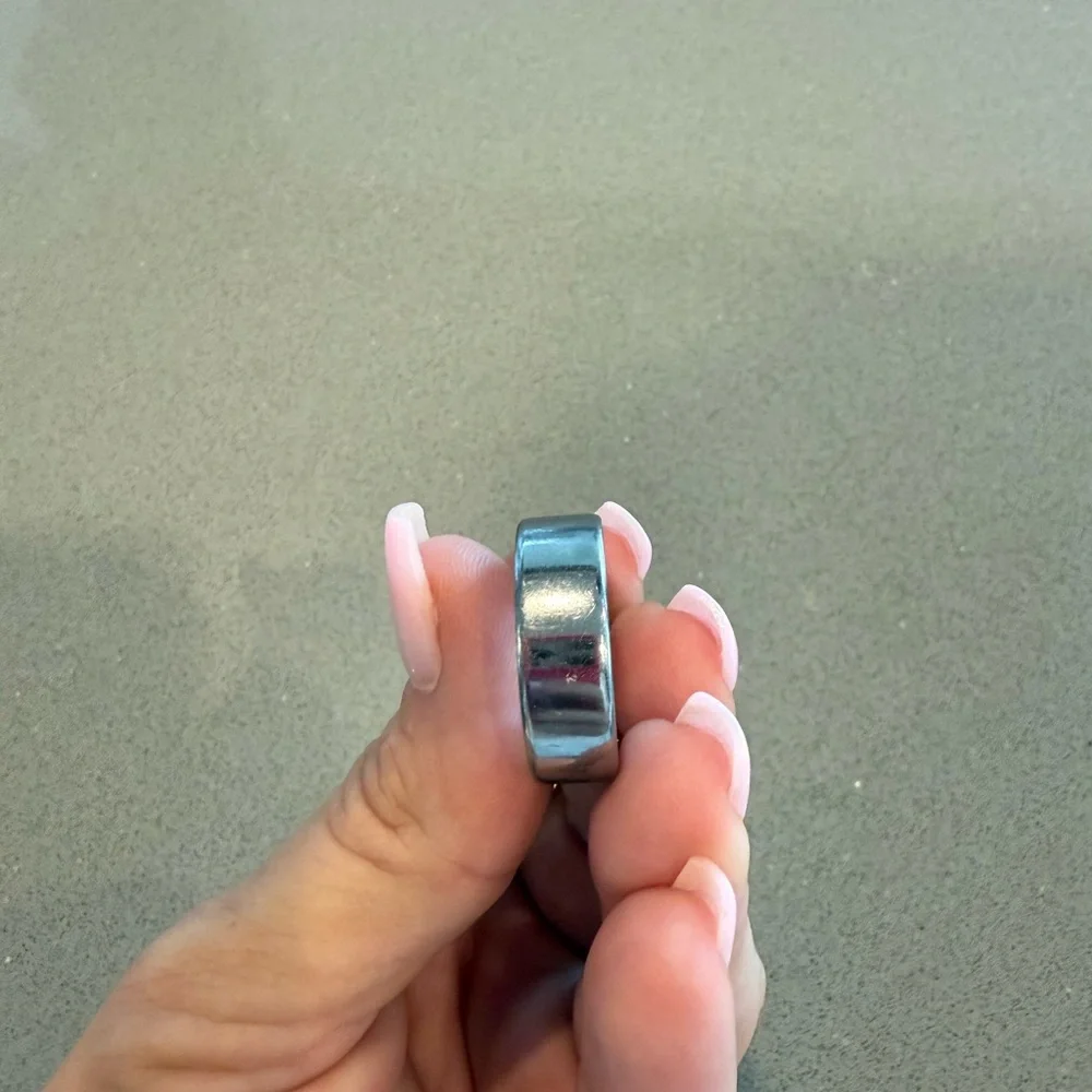 Oura ring sleek