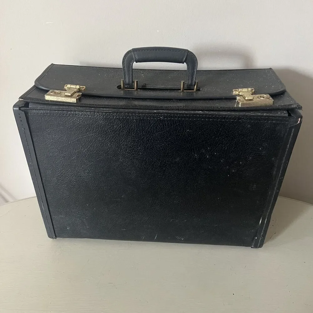 1970s Vintage Security Locking Hardshell Pilot Attache or Catalog Case Briefcase