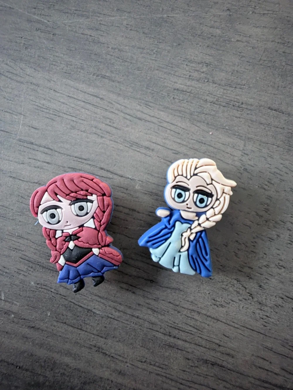 CROCS Disney Frozen Elsa and Anna Jibbitz Shoe Charms