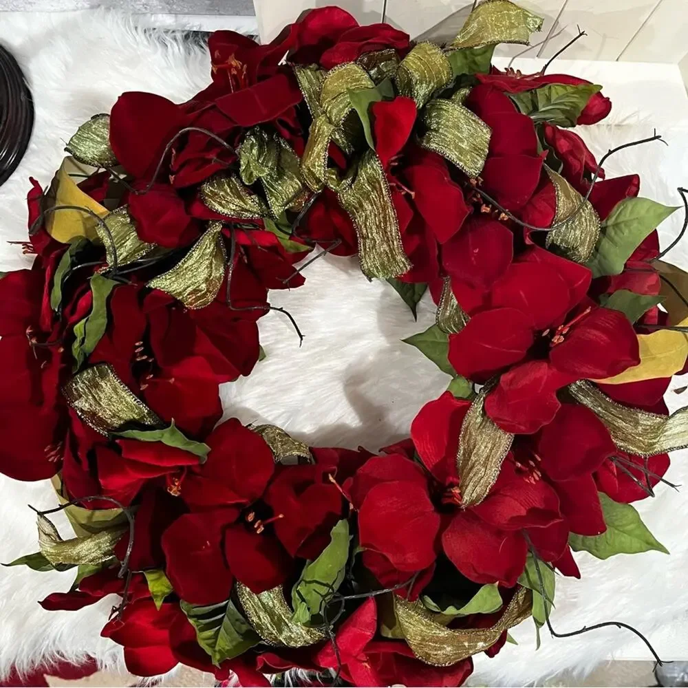 NEW Pottery Barn Poinsettia Decorative Christmas Holiday Hanging Wreath Round