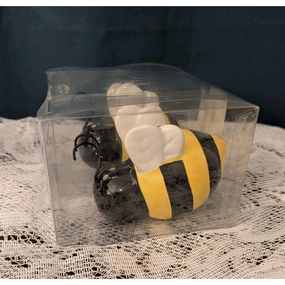Market Square honey bumble