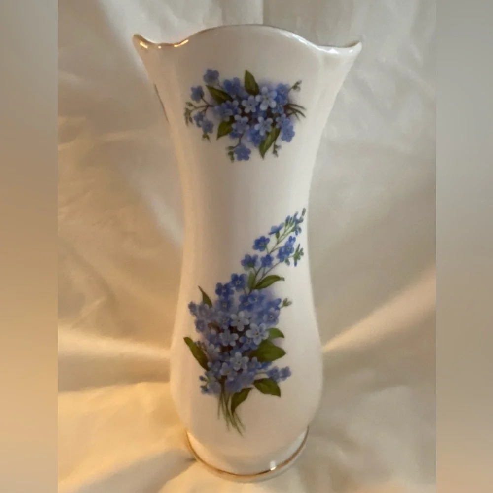 Sheltonian vases are