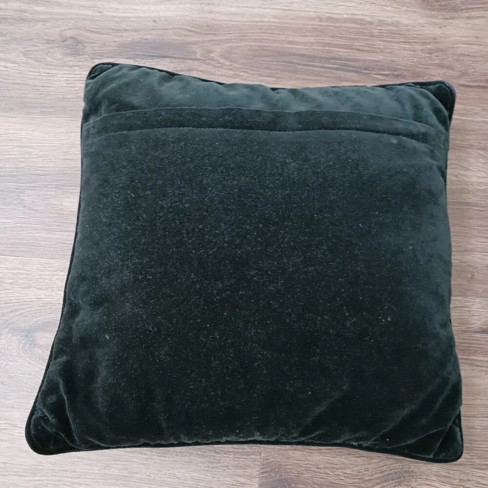Vtg Embroidered Needlepoint ROSES Floral Motif Black Velvet‎ Throw Pillow Decor
