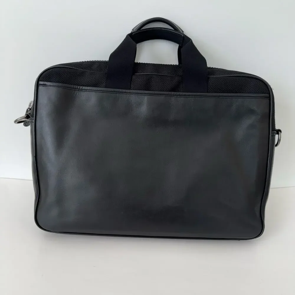 Coach exterior material